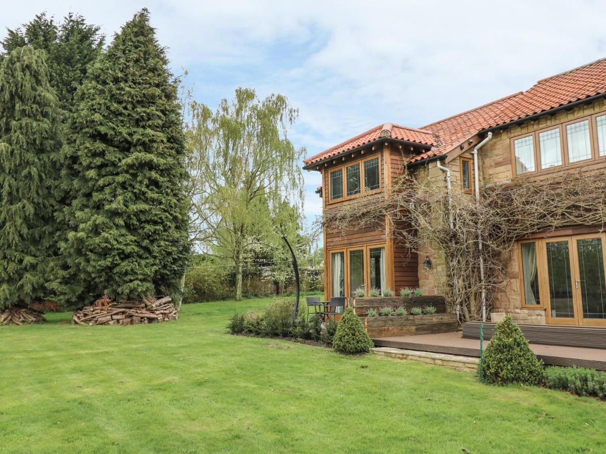 Pond View Villa Norton  Екстериор снимка