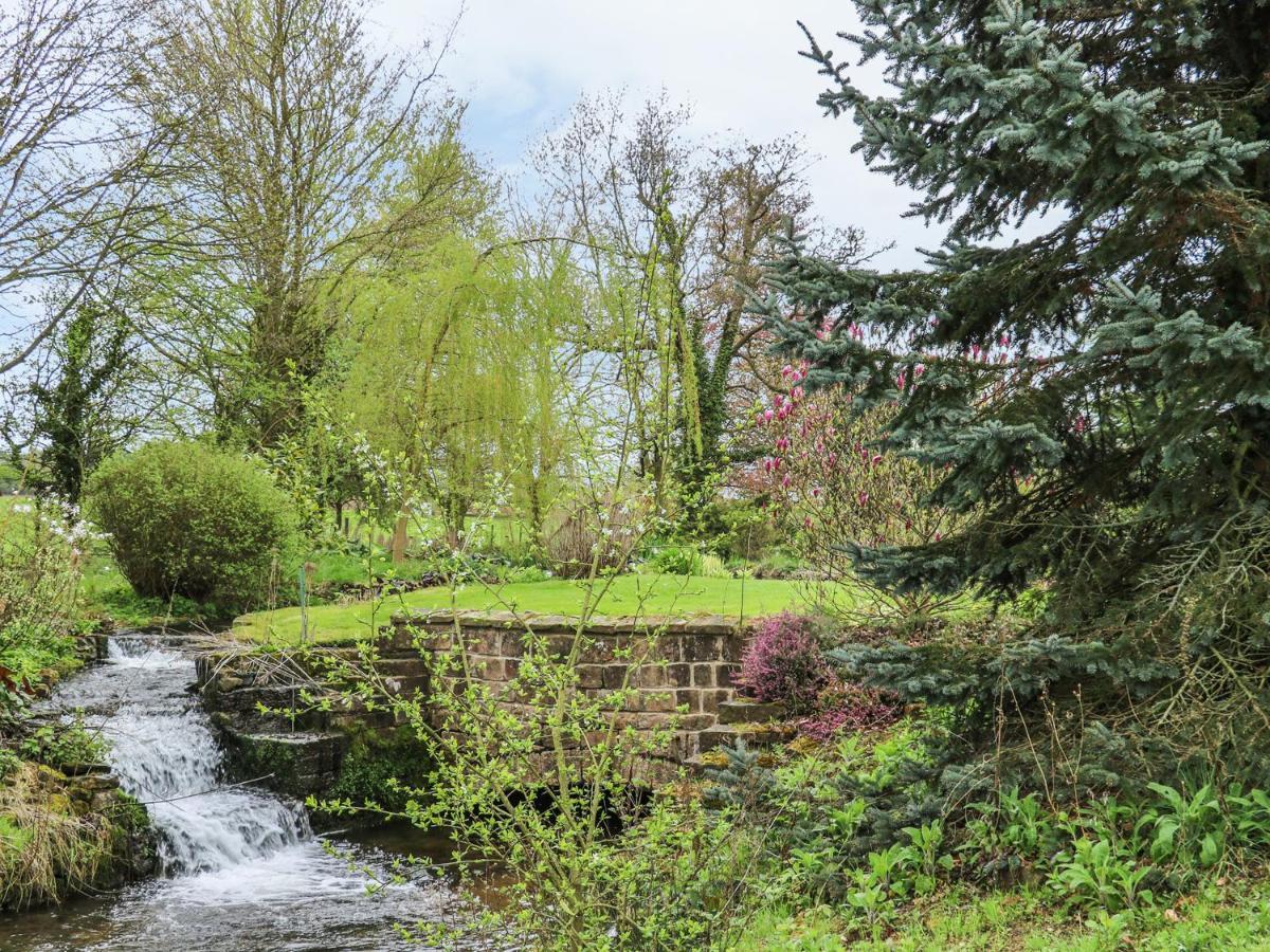 Pond View Villa Norton  Екстериор снимка